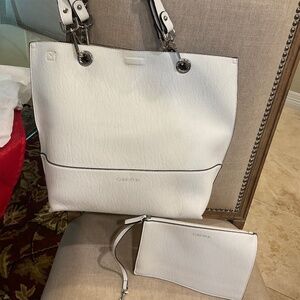 CALVIN  KLEIN WHITE SONOMA PURSE ALSO REVERSIBLE